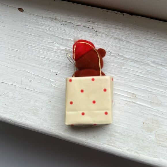 Vtg 1985 tiny flocked bear in bag that says Jesus is the Reason for the Season - Picture 4 of 5